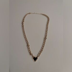 Black Heart Gold Chain Necklace | Ribbed Gold Border
